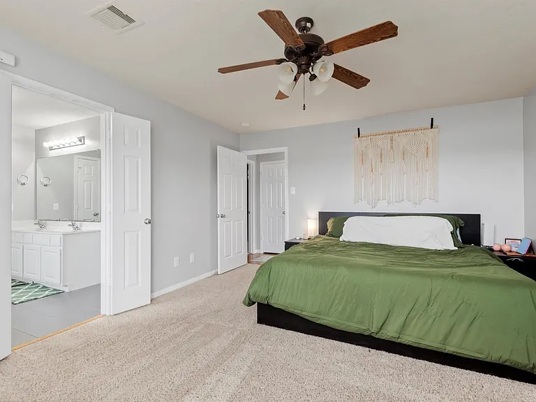 5614 Savannah Woods Ln — Photo 17