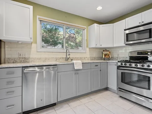 52 Algonquin Trl Unit 52, Ashland, MA 01721