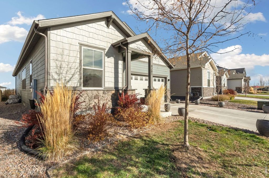 4281 Bluffview Dr