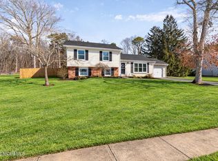 206 Pheasant Hollow Drive, Lanoka Harbor, NJ 08734