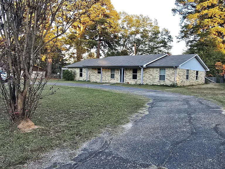 1514 State Highway 155 N — Photo 34