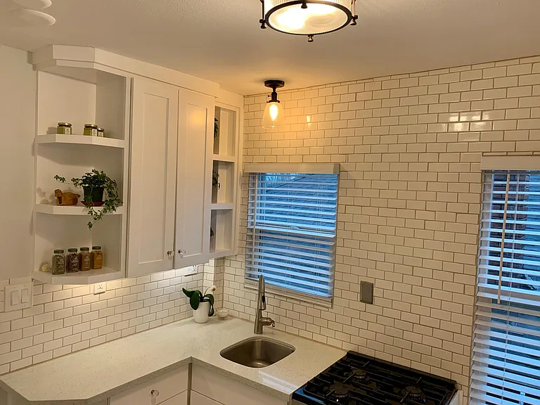 411 11th Ave E #303 — Photo 3