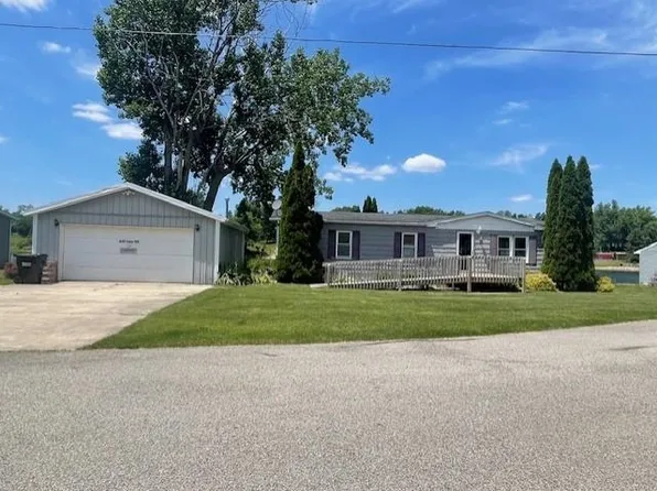 635 Ln 101 Long Bch, Fremont, IN 46737