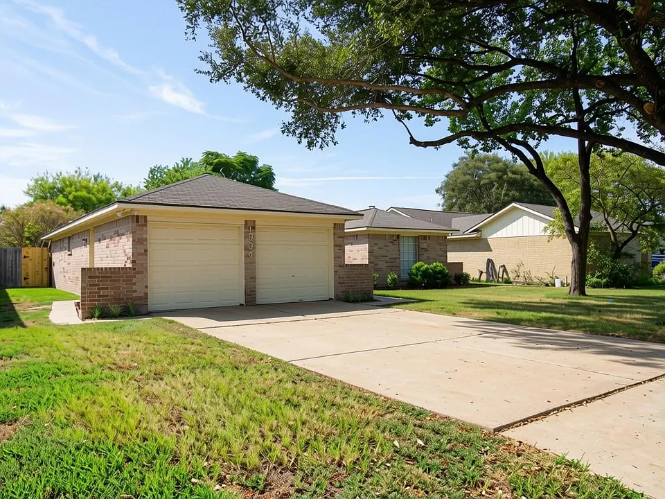 1934 Myrna Ln