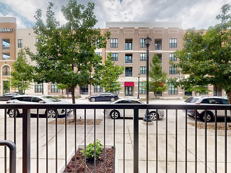 Central Square at Frisco — Photo 90