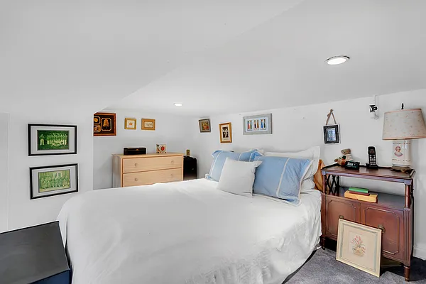 Sold by Corcoran | media 4