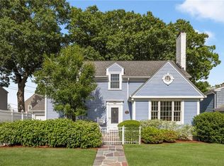 14 Cooke St, Pawtucket, RI 02860