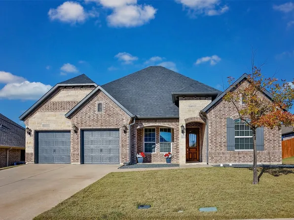 702 La Paloma Rd, Sanger, TX 76266