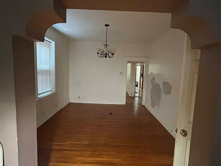 4890 Margaretta Ave — Photo 5