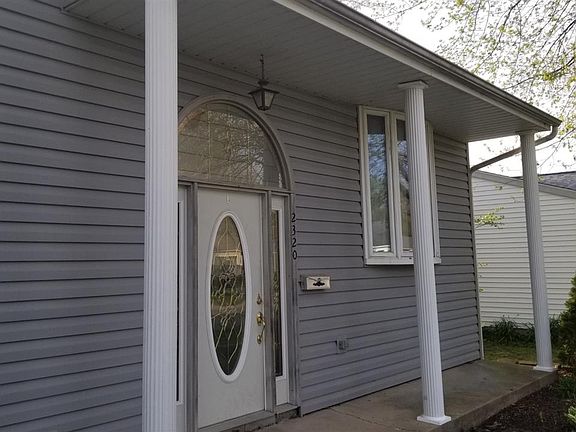2nd image of 2320 Summerfield Dr