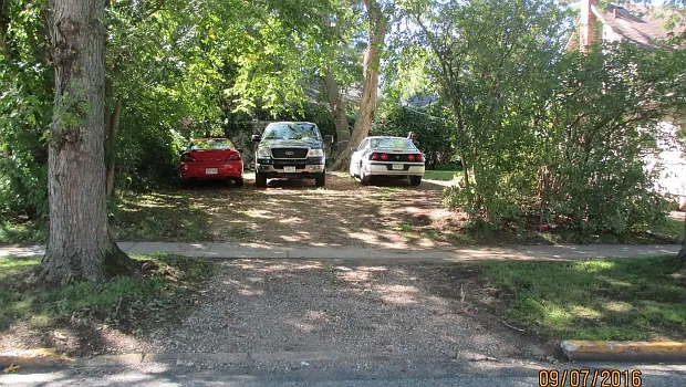 2 bed, $1,400 — Photo 2