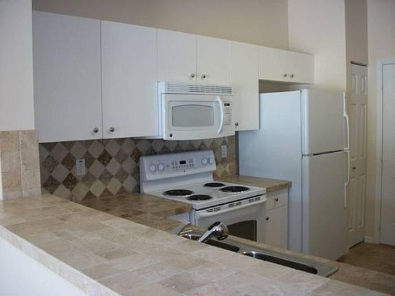 Kitchen to living room