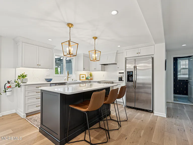 242 Osborne Ave — Photo 8