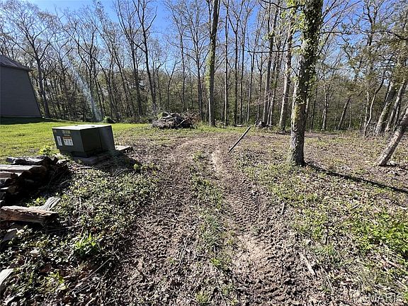 2nd image of 100 Jabin Farm Rd
