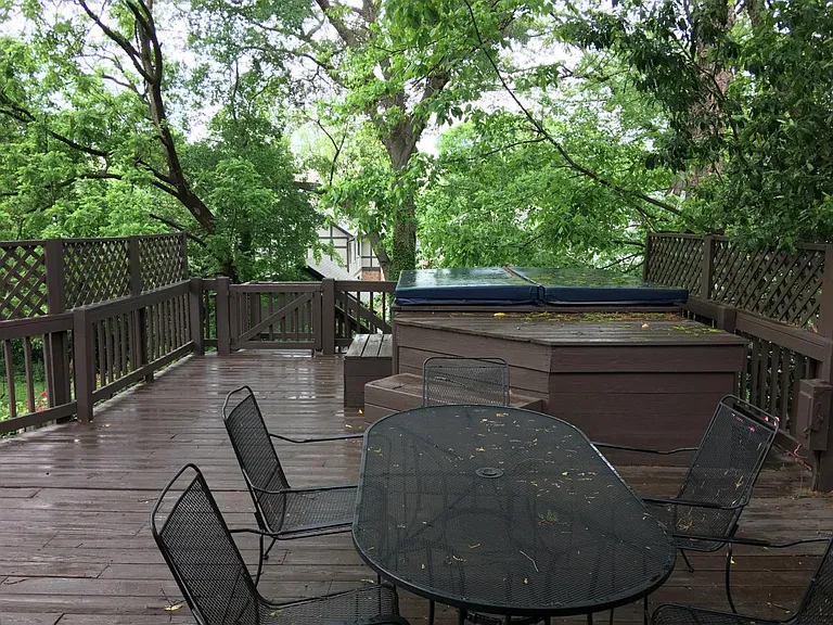 764 Greenwood Ave NE — Photo 11