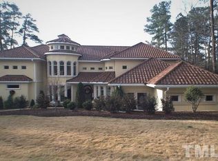 126 Duncansby Ct, Cary, NC 27511