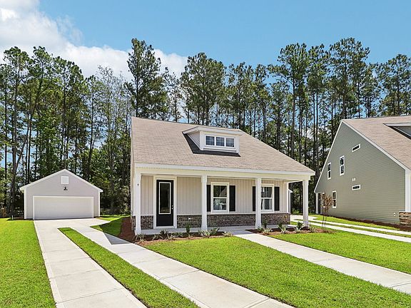 2nd image of 9 Standing Oaks Ln