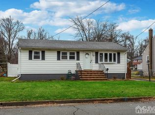 125 Rock Ln, Middlesex, NJ 08846