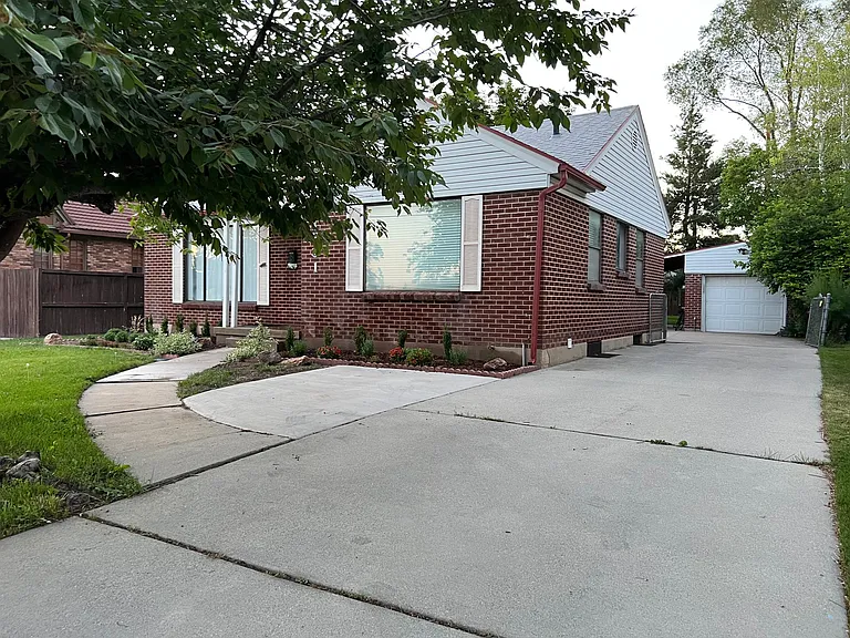 Turnabout Driveway