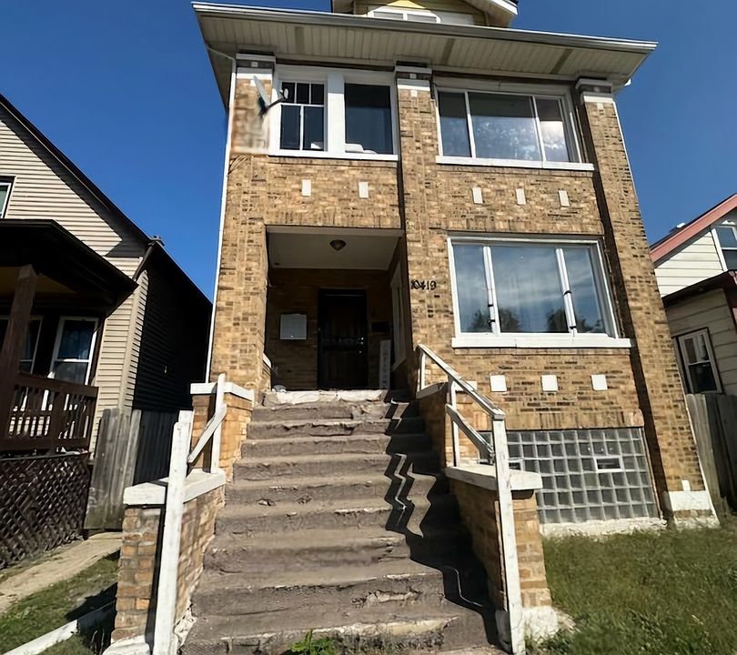 1st image of 10419 S State St