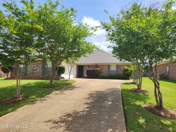 370 Greystone Point, Terry, MS 39170