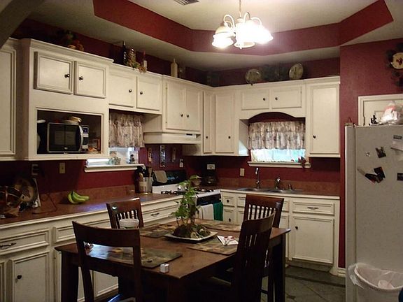 Kitchen with lots of storage