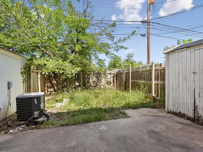 5800 Belmoor Dr #C — Photo 18