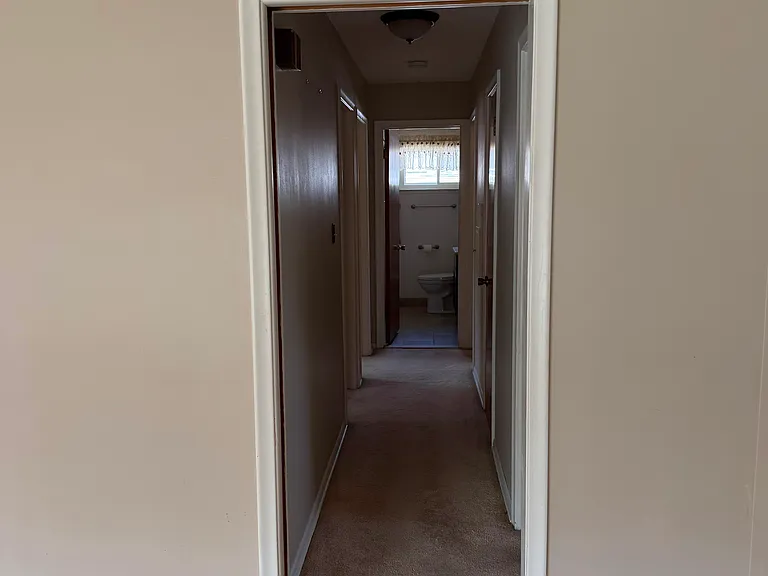 8610 N Evangeline St — Photo 4