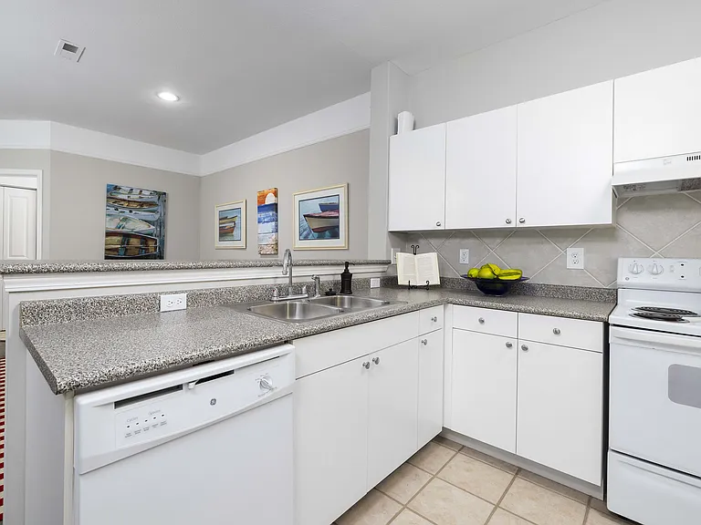 Avana Oakbrook — Photo 1