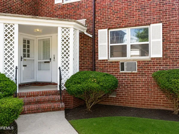 63 Manor Dr, Red Bank, NJ 07701