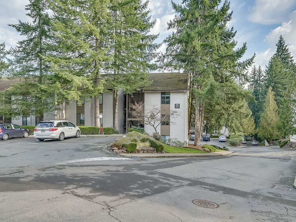 1st image of 10410 NE 32nd Pl APT D204