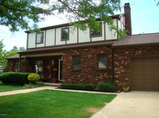 2880 Veronica Dr, Saint Joseph, MI 49085
