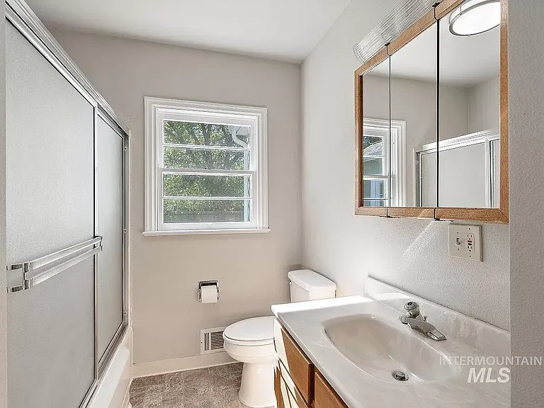 1103 S Johnson St — Photo 22