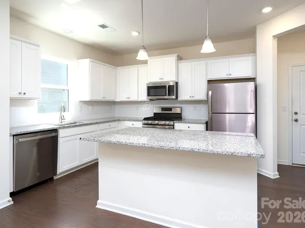2740 Aubrey St, Monroe, NC 28110