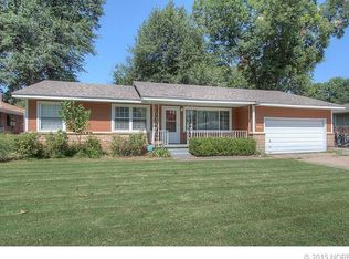 5540 S Columbia Ave, Tulsa, OK 74105