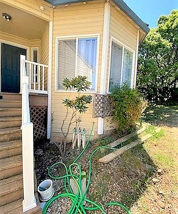 2nd image of 106 Mainsail Ct