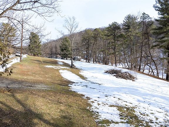 4th image of 5005 Mamont Rd