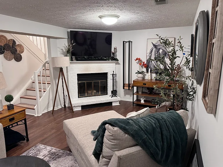 7315 Golden Horseshoe Ct — Photo 42