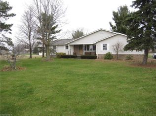 8419 White Rd, Burbank, OH 44214