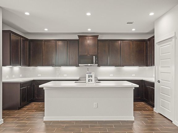 7th image of this home