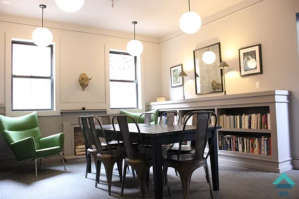 Rented by EXR | media 48