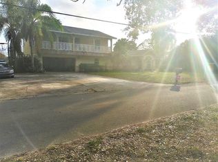 2705 Avenue R, Fort Pierce, FL 34947