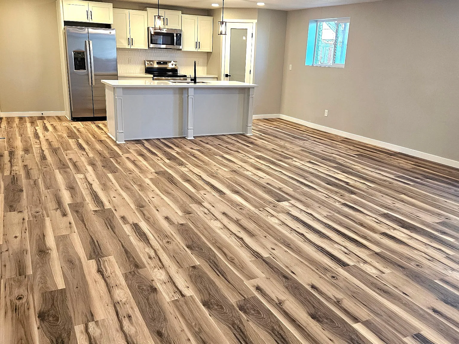 2 bed, 1375 sqft, $1,795 — Photo 3