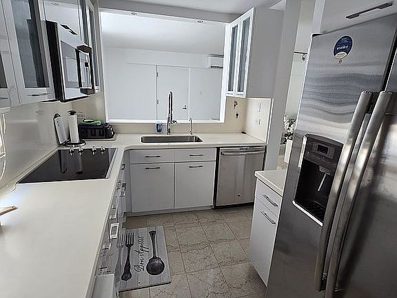 Kitchen & washer and dryer  