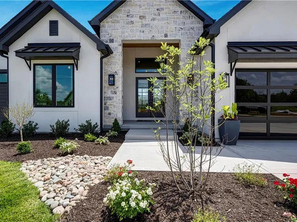 11717 W 181st St, Overland Park, KS 66013