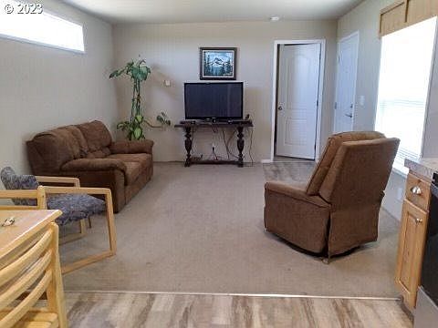 3rd image of 87129 Cypress St