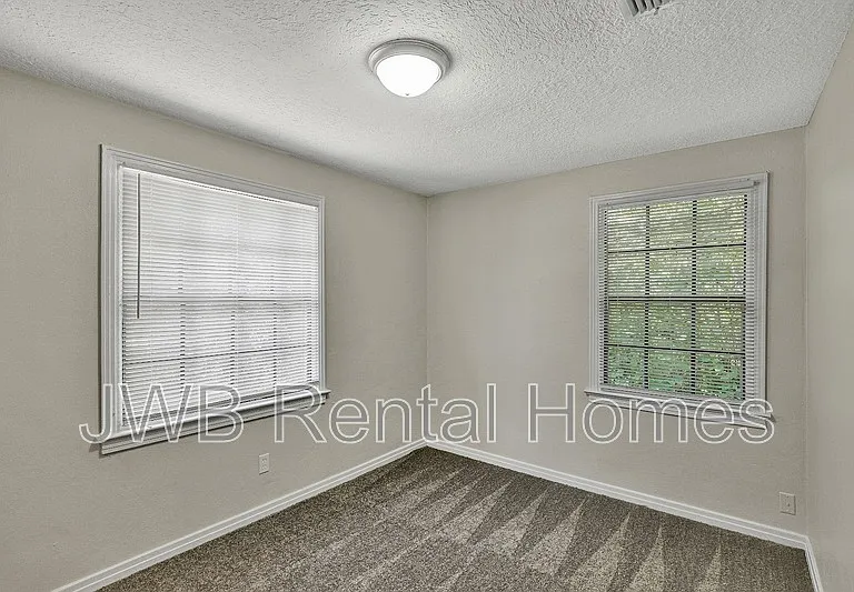2150 Prospect St — Photo 11