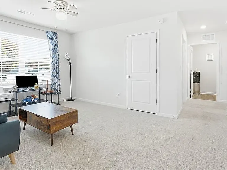 108 Nova Ln — Photo 12