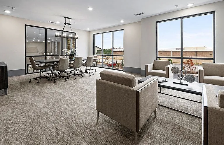 Canyon Springs Apartments — Photo 31