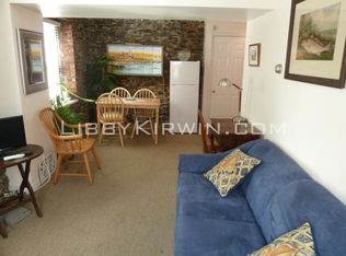 18 Perry St, Newport, RI 02840